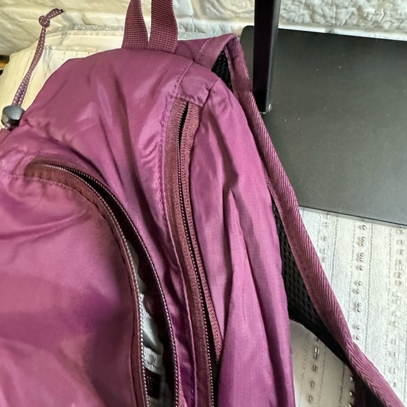 Eddie Bauer backpack π - Picture 8 of 16